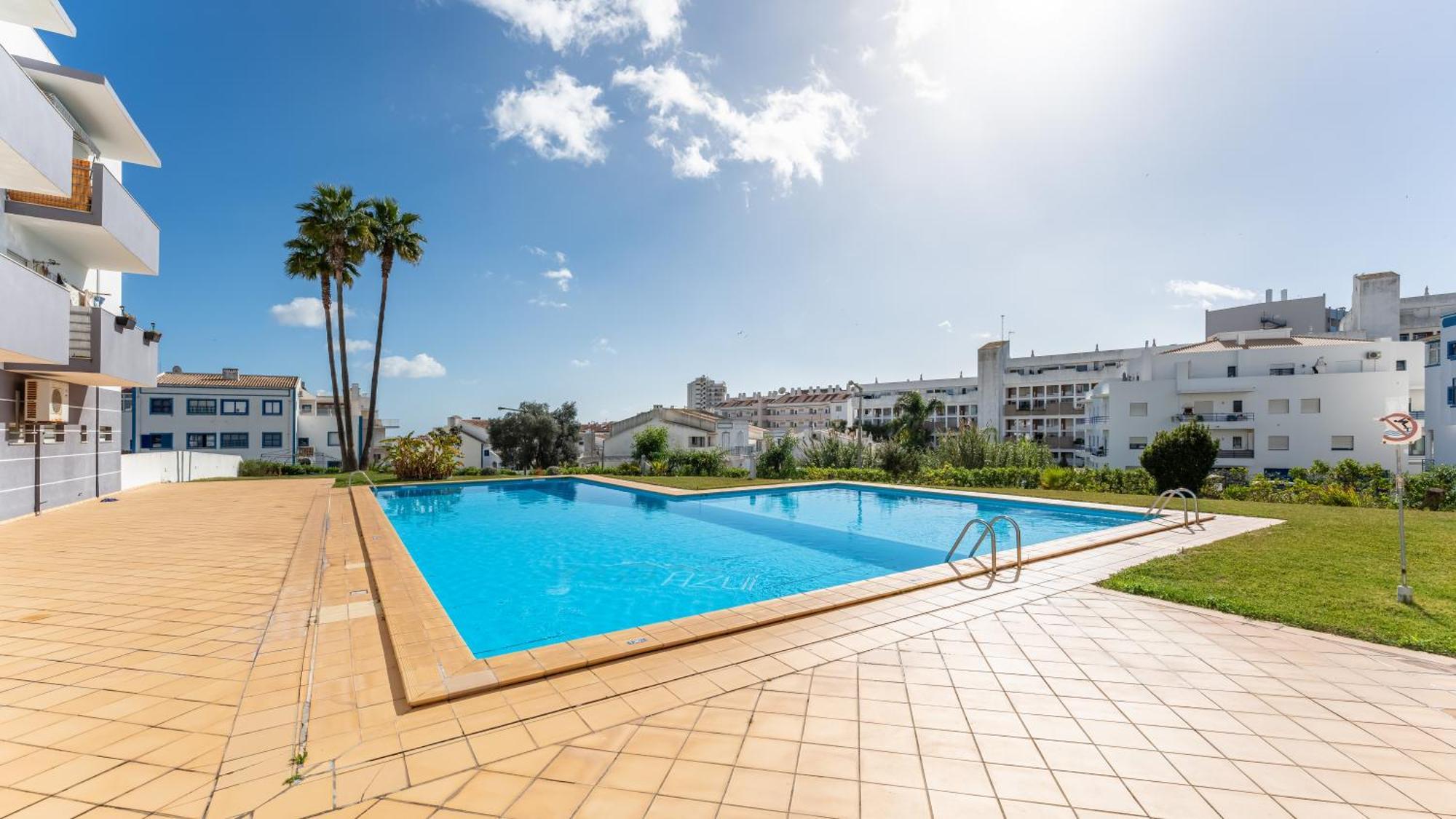 Sunny Retreat With Pool And Balcony By Lovelystay Albufeira Eksteriør bilde